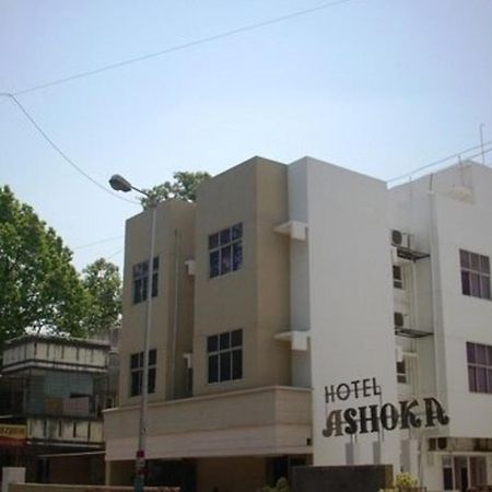 Hotel Ashoka, Pune Yerandwane エクステリア 写真