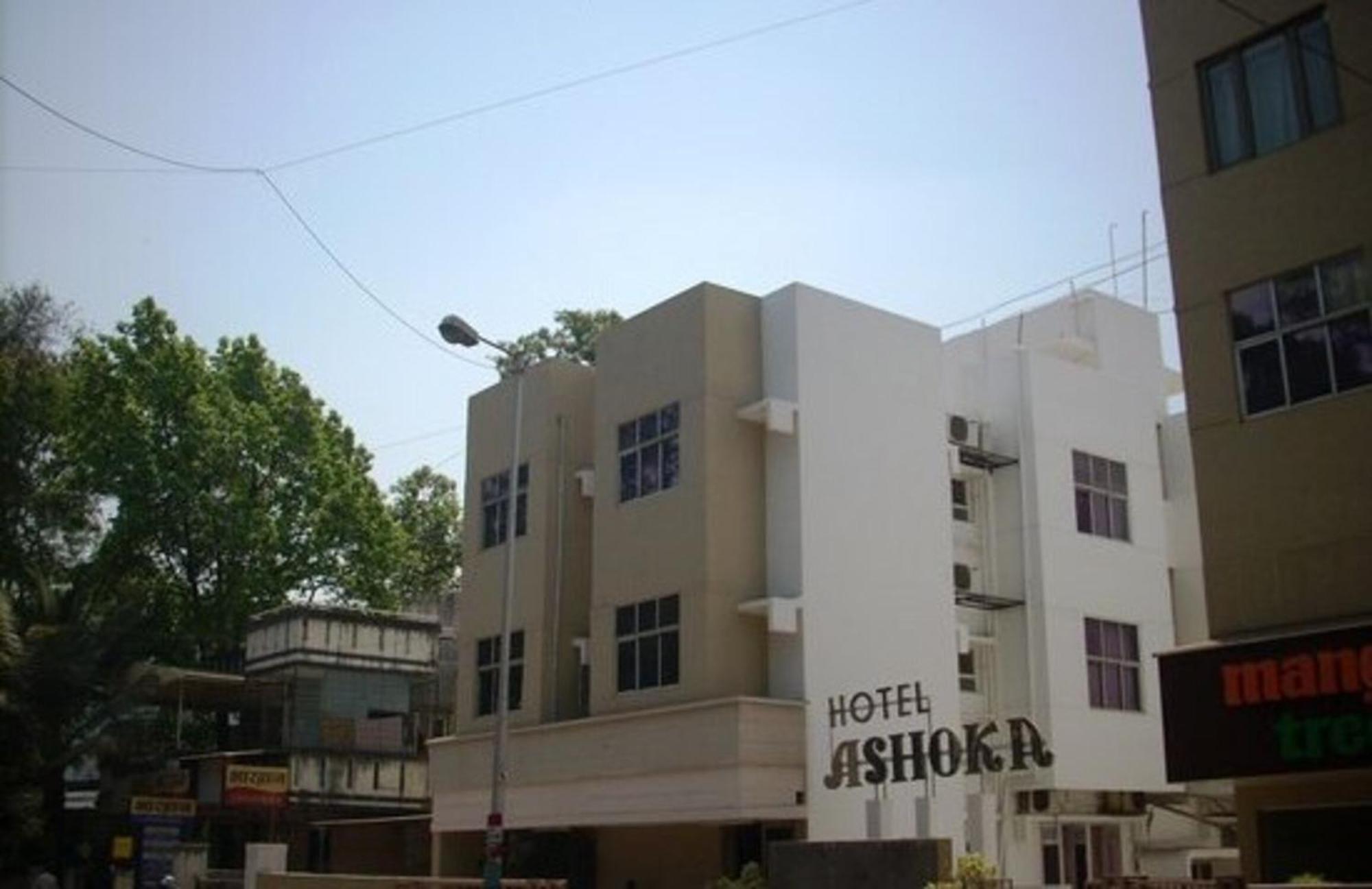 Hotel Ashoka, Pune Yerandwane エクステリア 写真