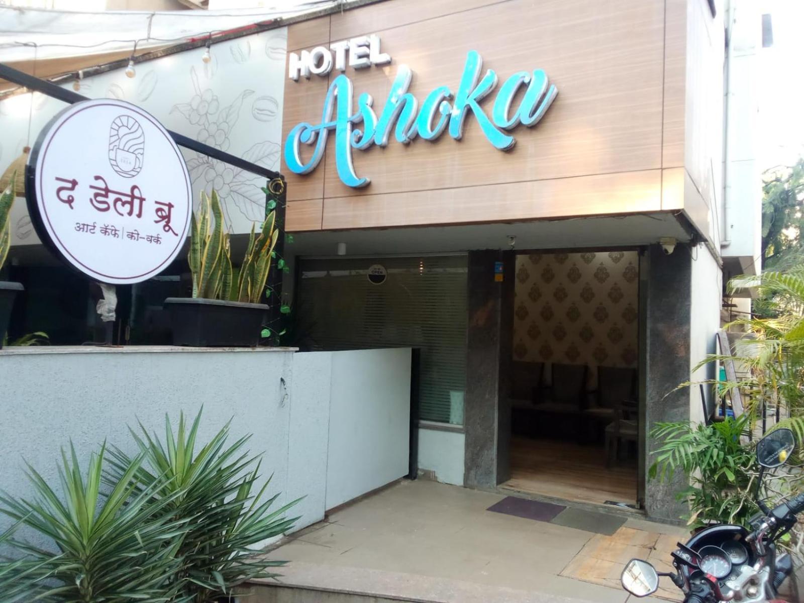 Hotel Ashoka, Pune Yerandwane エクステリア 写真