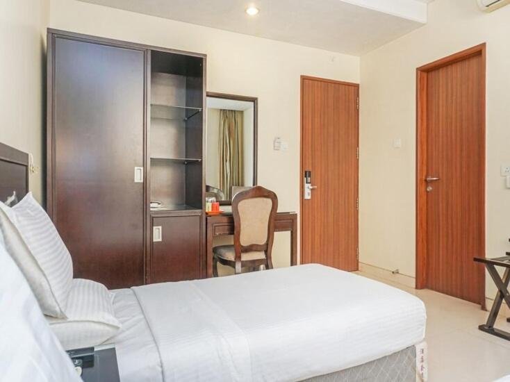 Hotel Ashoka, Pune Yerandwane エクステリア 写真